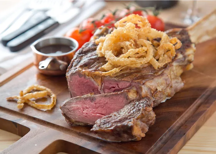 Red Cow Moran מלון 4*