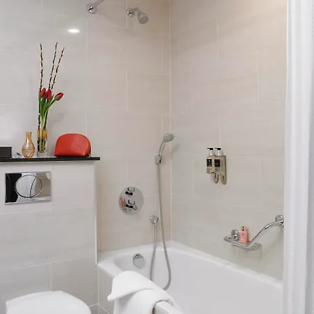 Red Cow Moran 4* Dublin