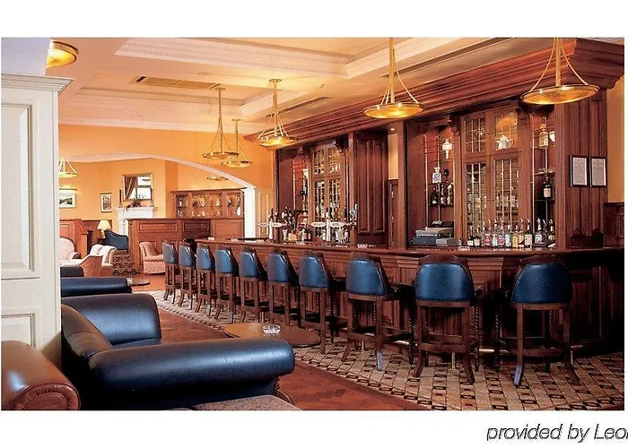 Red Cow Moran Hotel 4*