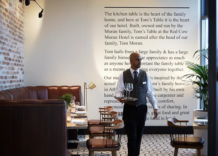 Hotel Red Cow Moran 4*